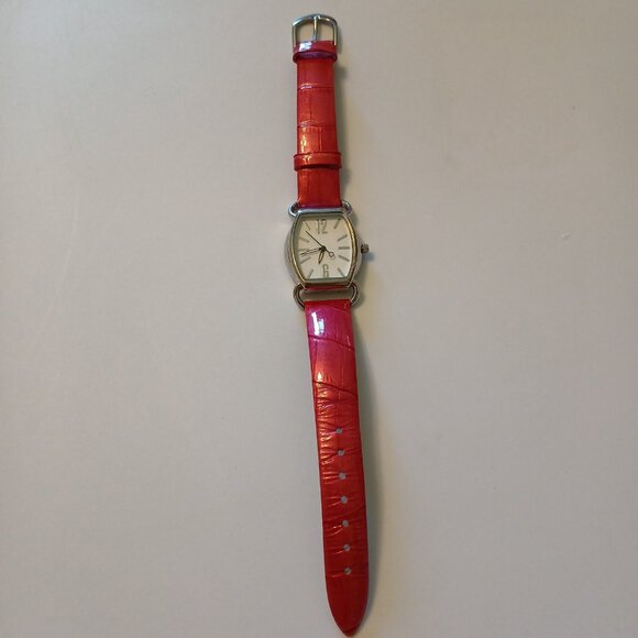 Coldwater Creek Women's Red Croc Leather Band Analog Display Watch Japan Movt - Picture 1 of 16